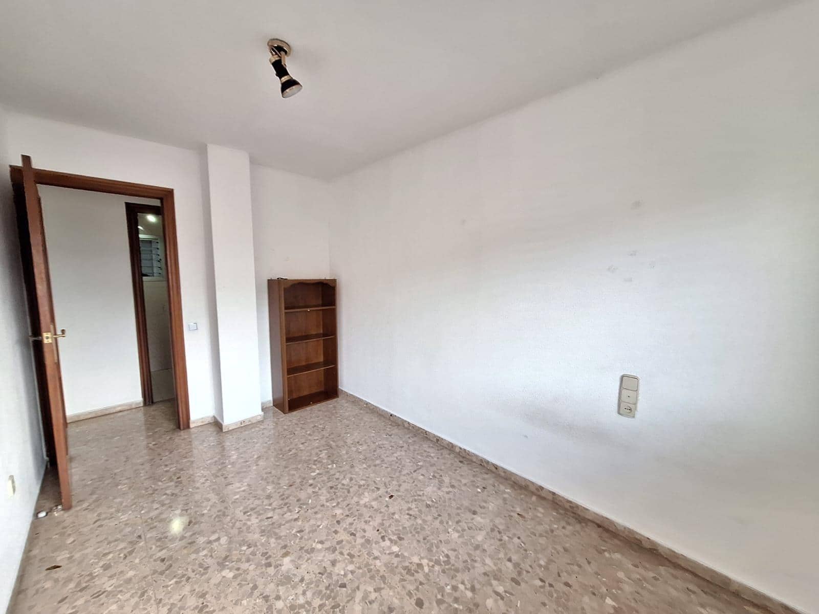 4 bedroom Flat for sale in Alcantera de Xuquer - € 95,000 (Ref: 9535890)
