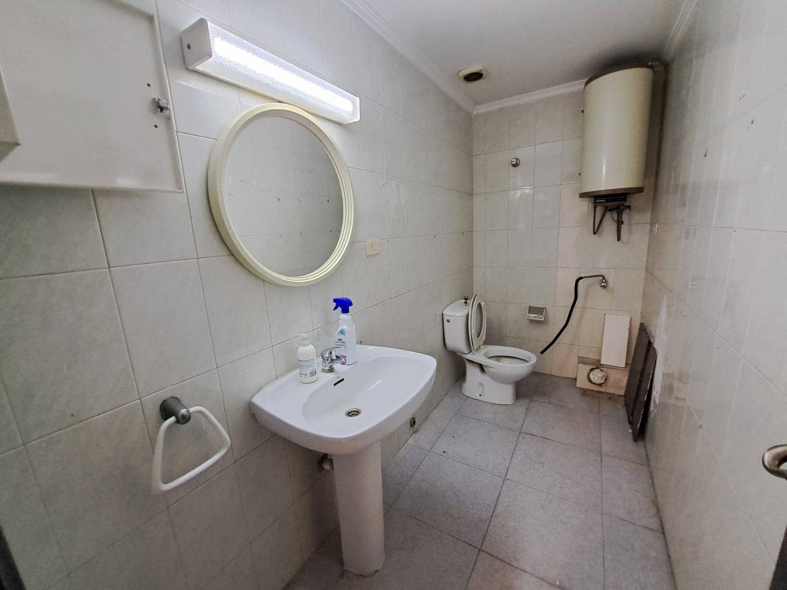 Comercial para arrendar em Alzira - 1 200 € (Ref: 9548151)