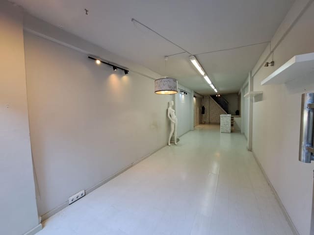 Kommersiell til leie i Alzira - € 750 (Ref: 9555803)