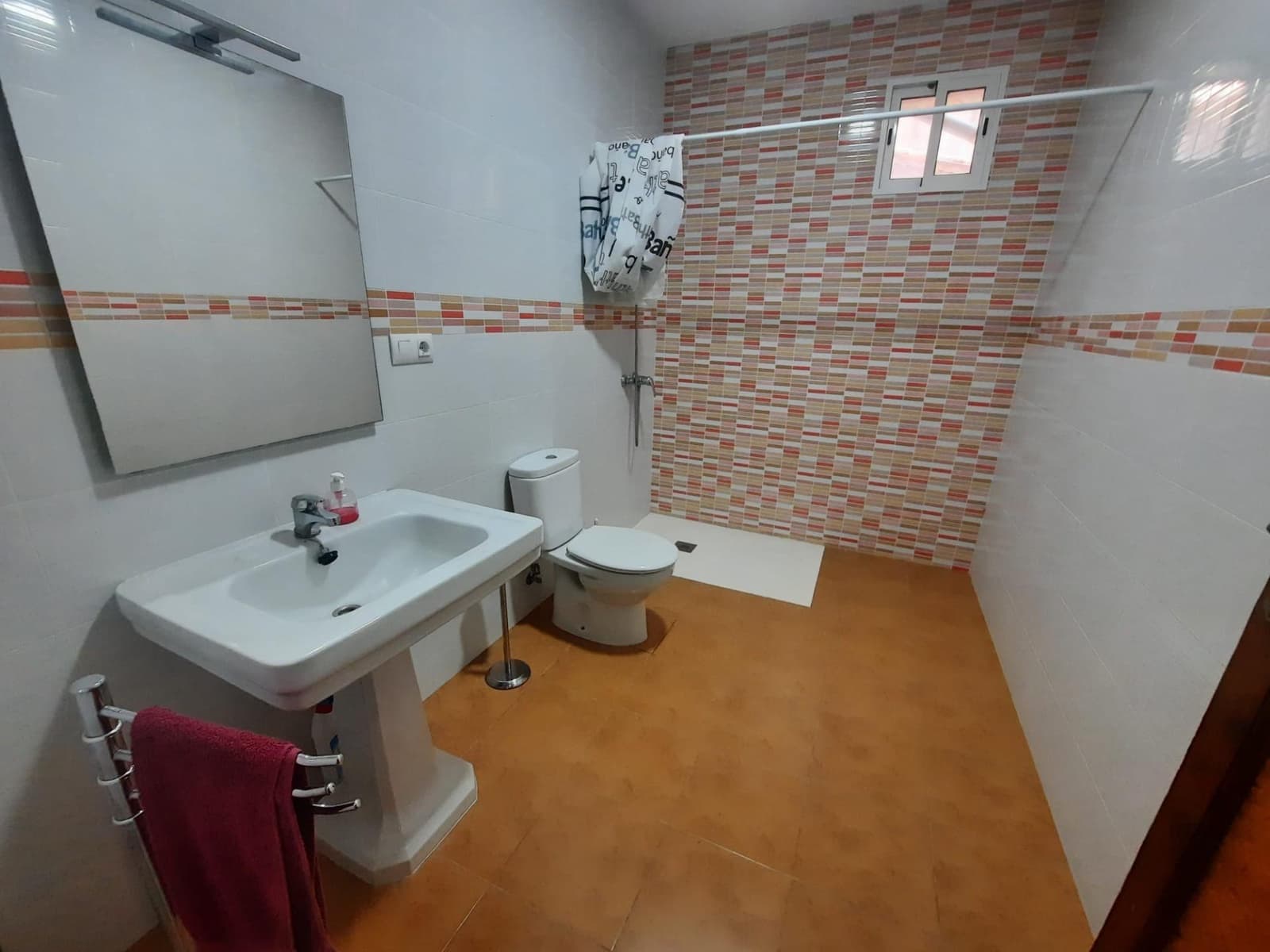 5 slaapkamer Villa te koop in Alcantera de Xuquer - € 198.000 (Ref: 9574586)