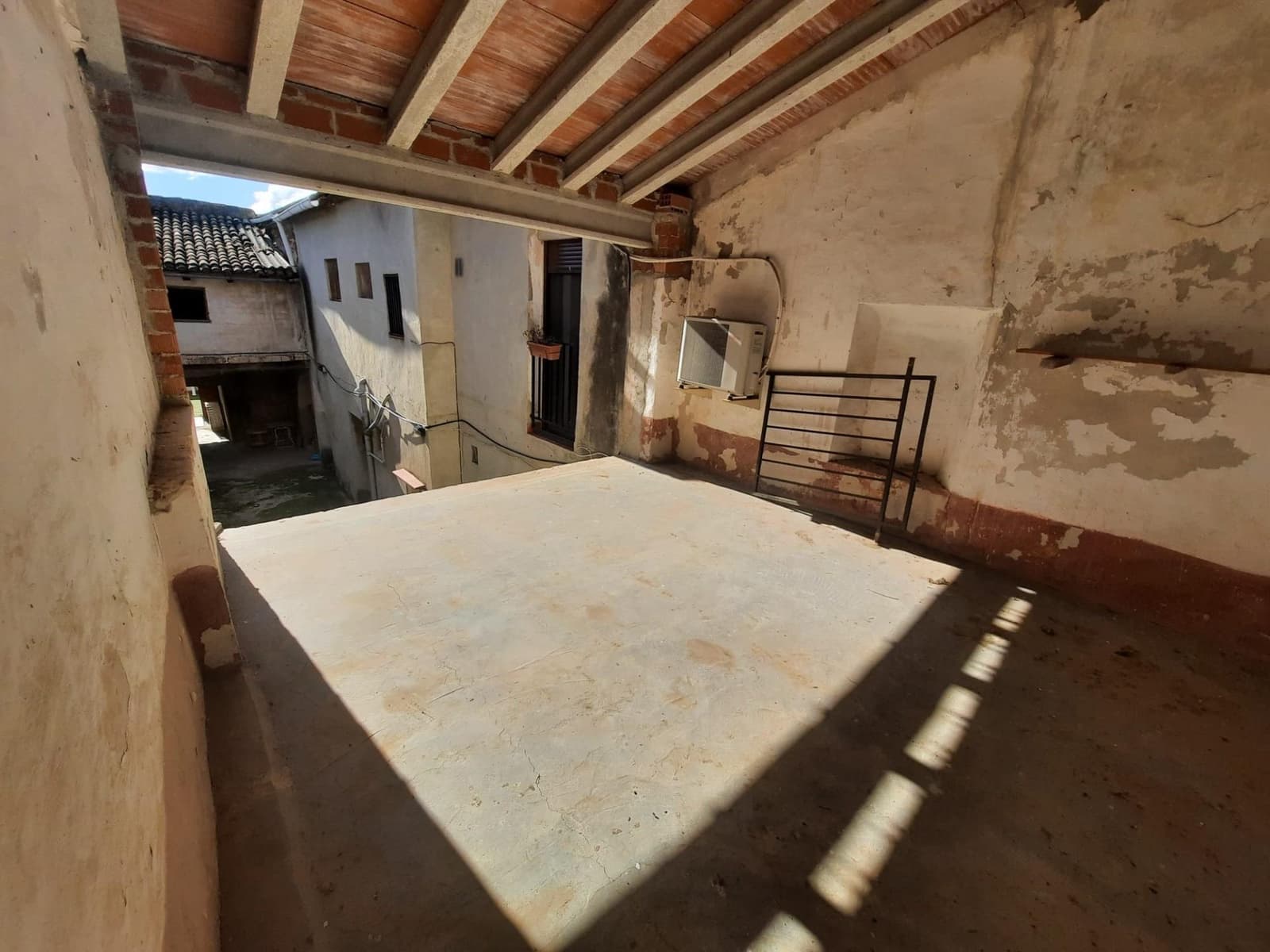 5 slaapkamer Villa te koop in Alcantera de Xuquer - € 198.000 (Ref: 9574586)