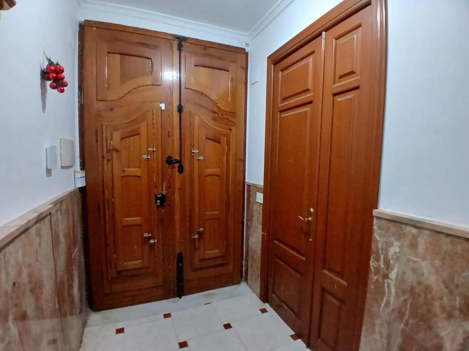 Pareado de 3 habitaciones en Carcaixent en venta - 120.000 € (Ref: 9582913)