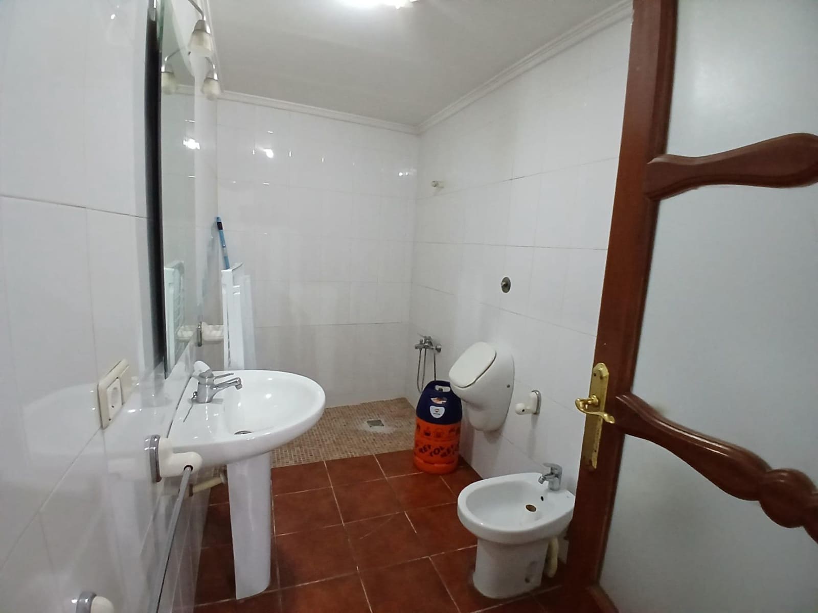 Pareado de 3 habitaciones en Carcaixent en venta - 120.000 € (Ref: 9582913)