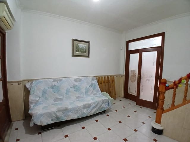 Pareado de 3 habitaciones en Carcaixent en venta - 120.000 € (Ref: 9582913)