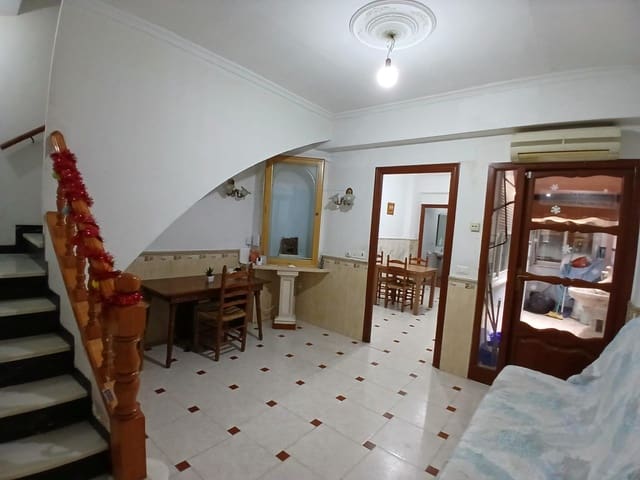 Pareado de 3 habitaciones en Carcaixent en venta - 120.000 € (Ref: 9582913)