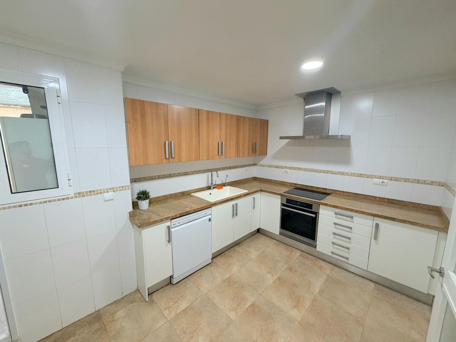 3 slaapkamer Flat te koop in Alzira - € 210.000 (Ref: 9591230)