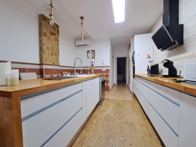 5 sypialnia Dom na sprzedaż w Alzira - 245 000 € (Ref: 9599492)
