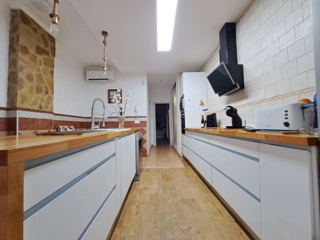 5 sypialnia Dom na sprzedaż w Alzira - 245 000 € (Ref: 9599492)