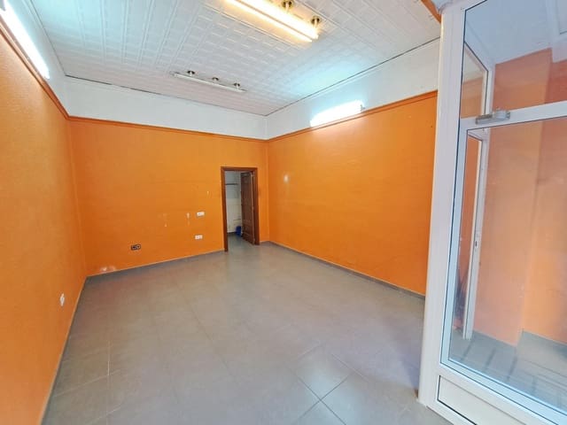 Comercial para arrendar em Alzira - 400 € (Ref: 9608029)