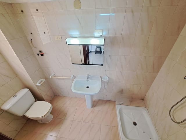 Comercial para arrendar em Alzira - 400 € (Ref: 9608029)