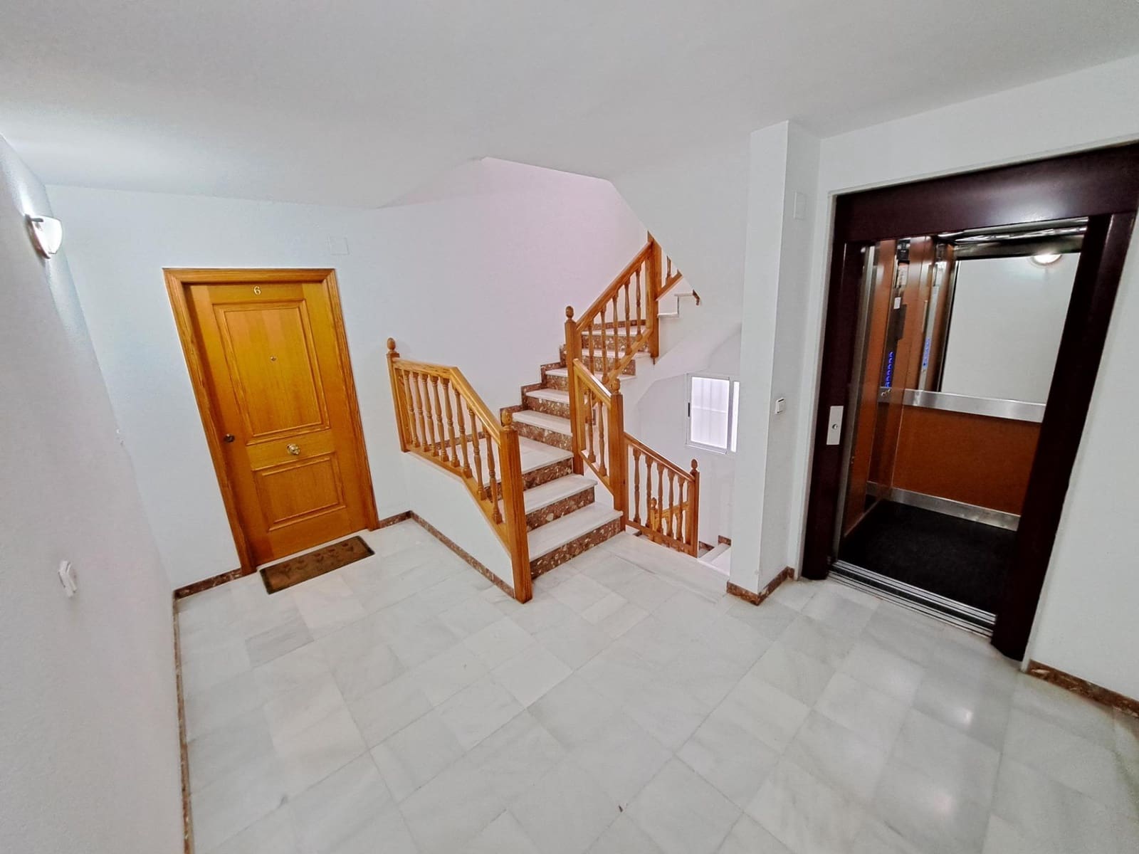 3 makuuhuone Asunto myytävänä paikassa Alzira - 180 000 € (Ref: 9619194)