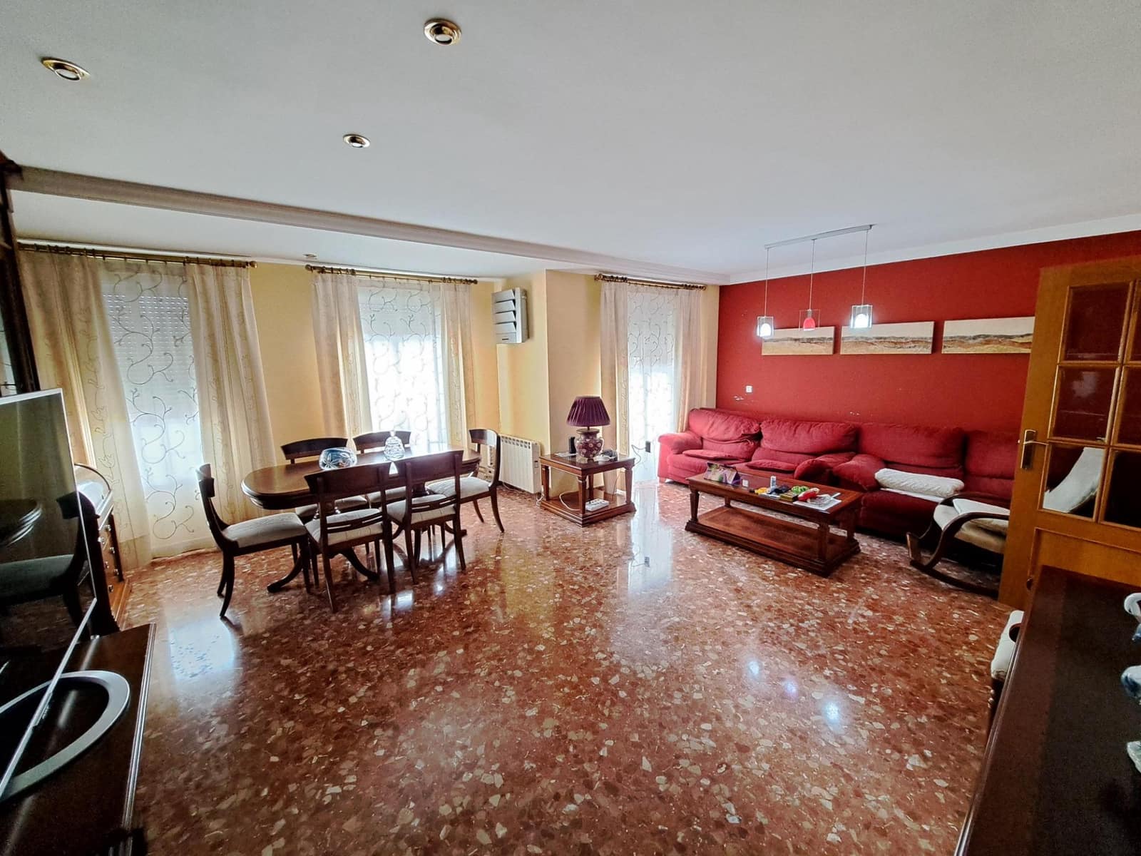 3 makuuhuone Asunto myytävänä paikassa Alzira - 180 000 € (Ref: 9619194)