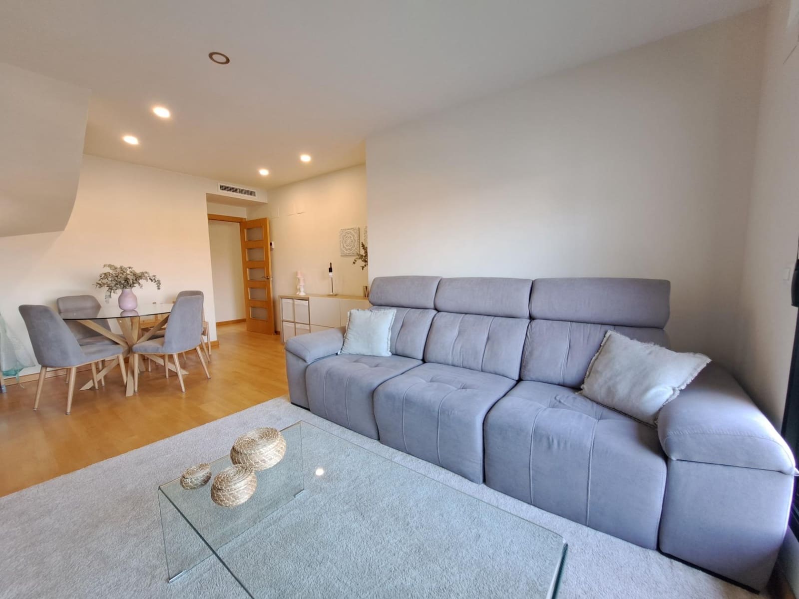 3 makuuhuone Kattohuoneisto myytävänä paikassa Alzira - 240 000 € (Ref: 9629932)