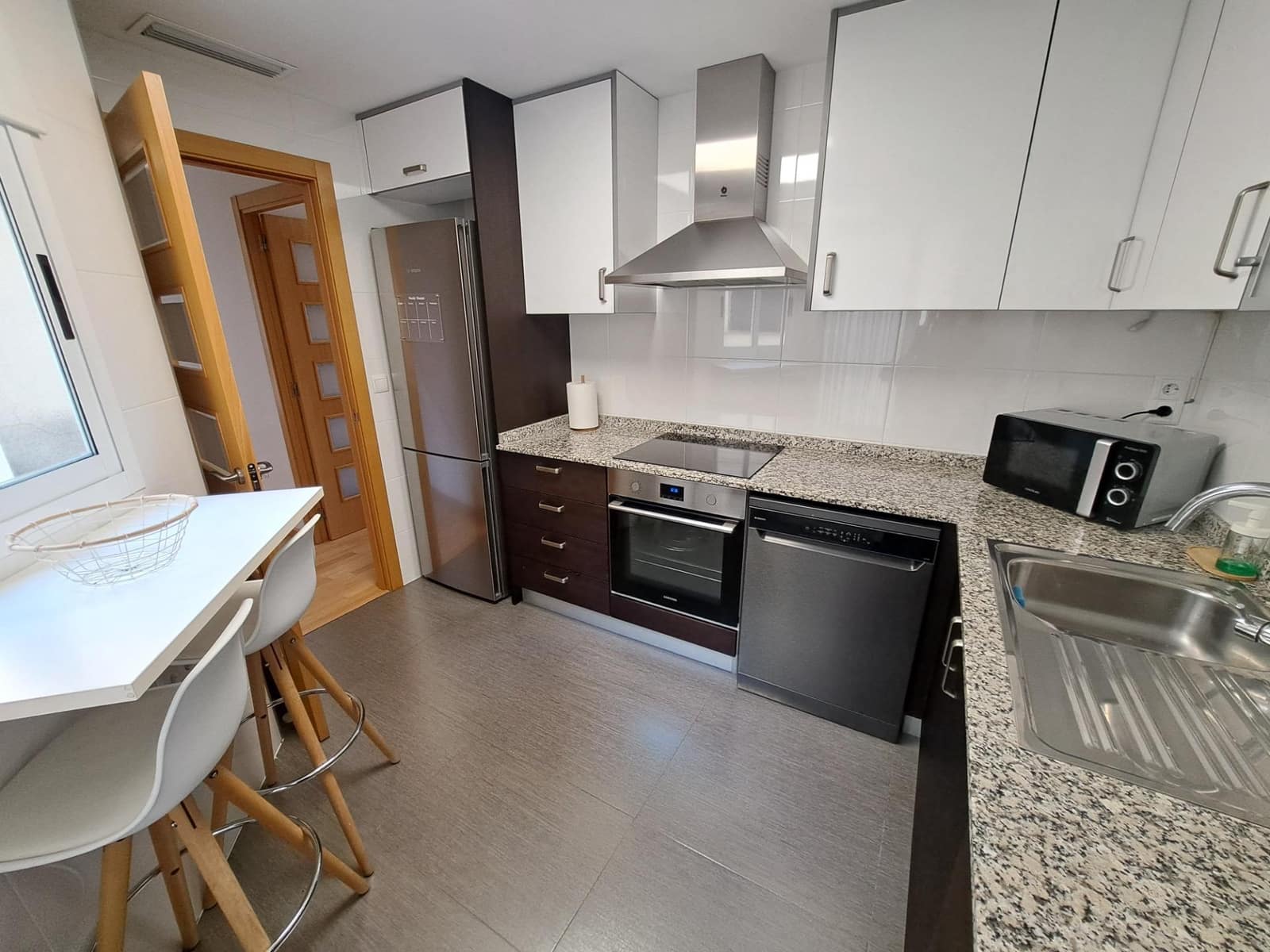 3 makuuhuone Kattohuoneisto myytävänä paikassa Alzira - 240 000 € (Ref: 9629932)