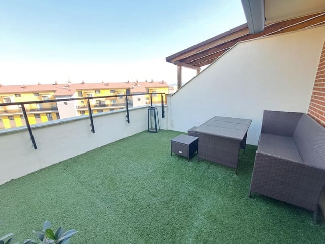 3 makuuhuone Kattohuoneisto myytävänä paikassa Alzira - 240 000 € (Ref: 9629932)