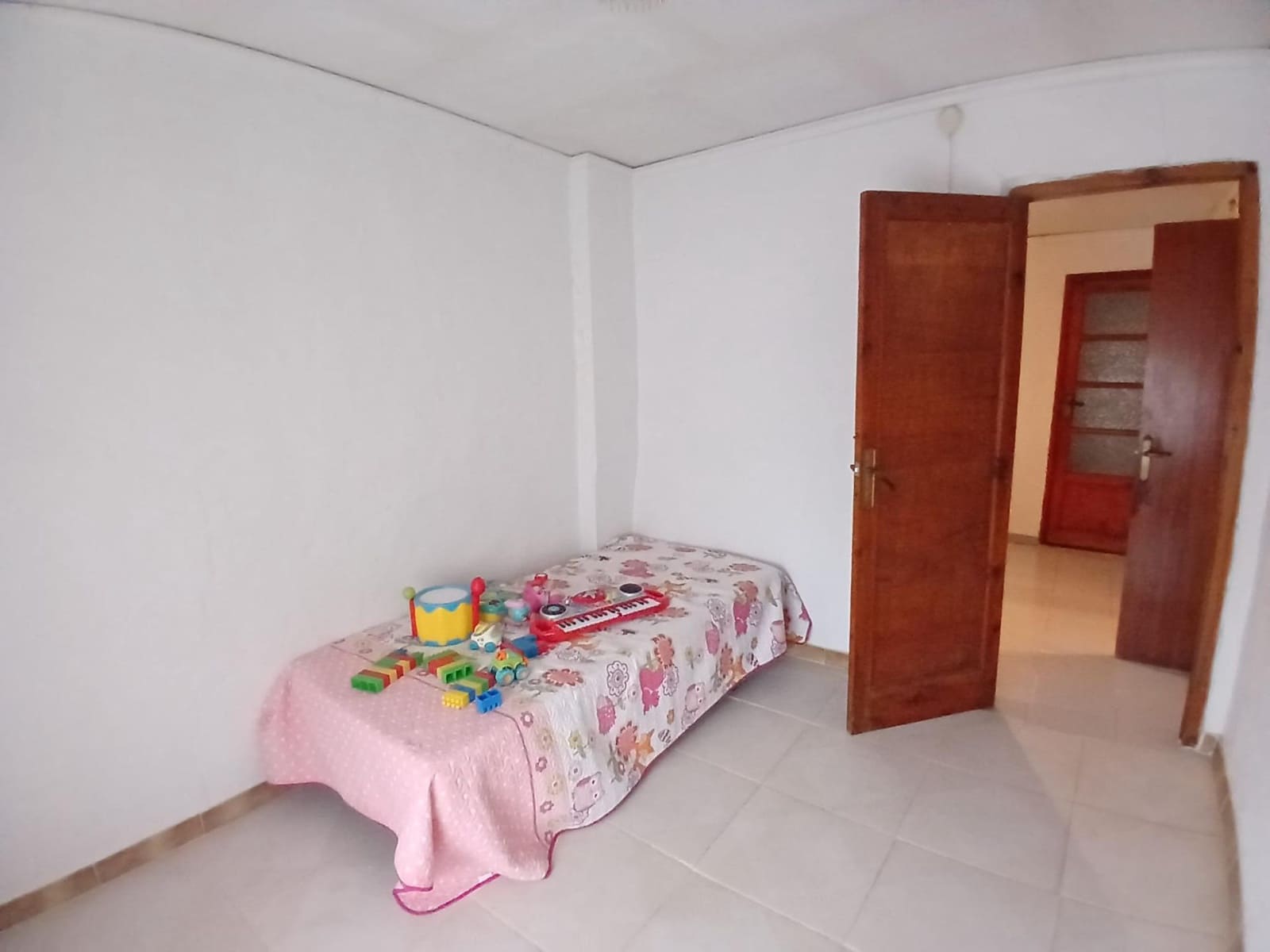 6 slaapkamer Finca/Landhuis te koop in Carcaixent met garage - € 92.000 (Ref: 9648077)