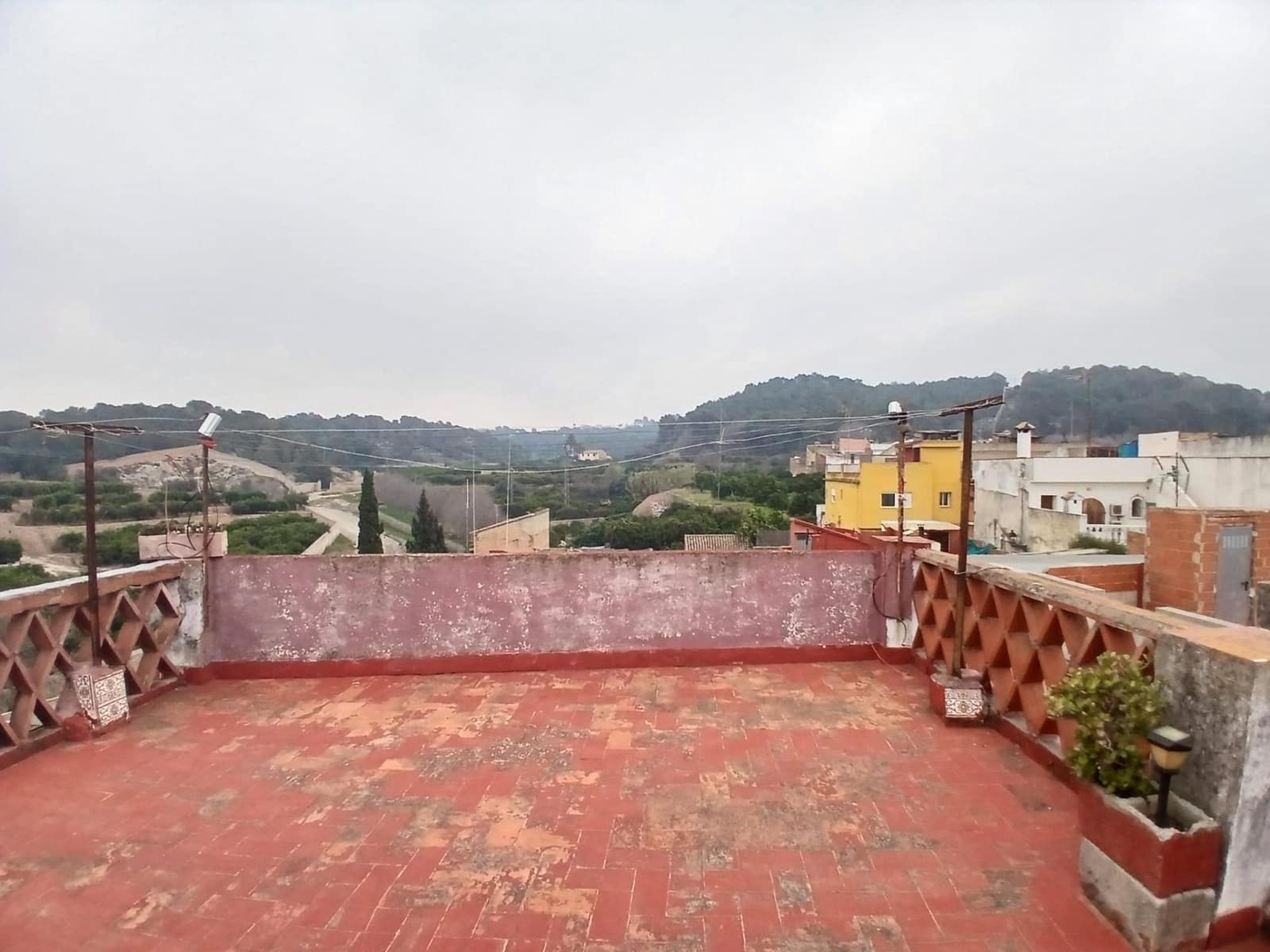 6 slaapkamer Finca/Landhuis te koop in Carcaixent met garage - € 92.000 (Ref: 9648077)