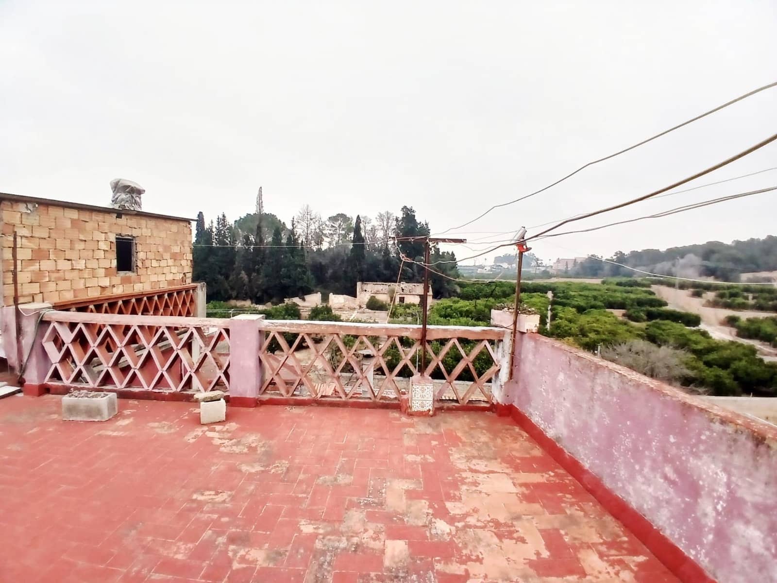 6 slaapkamer Finca/Landhuis te koop in Carcaixent met garage - € 92.000 (Ref: 9648077)