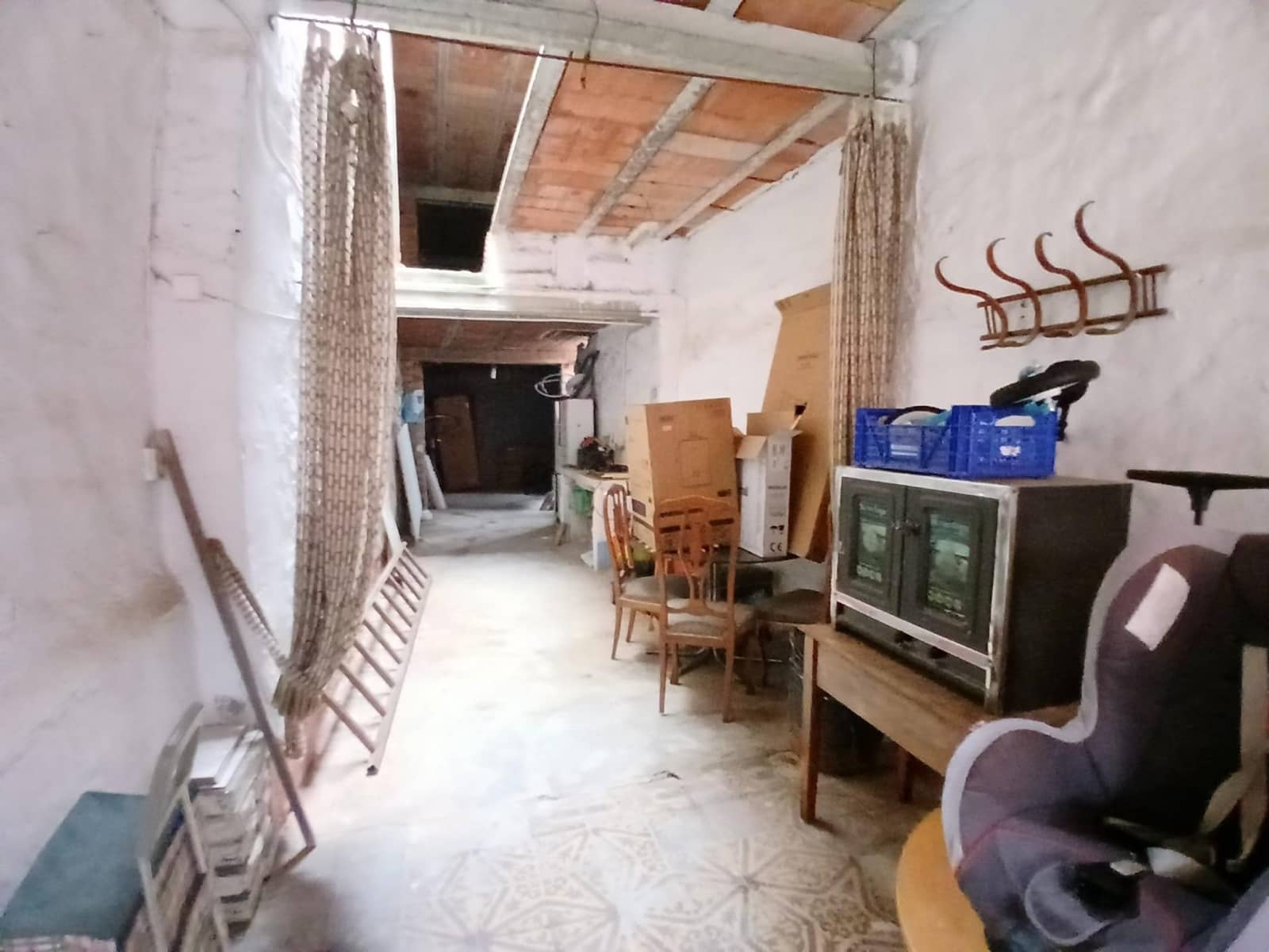 6 slaapkamer Finca/Landhuis te koop in Carcaixent met garage - € 92.000 (Ref: 9648077)