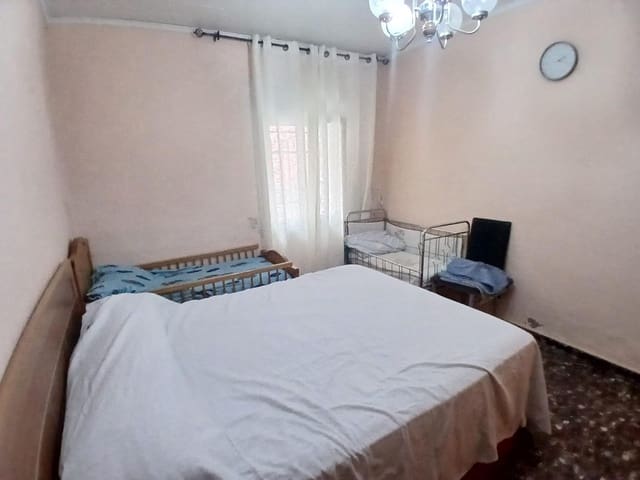 6 bedroom Finca/Country House for sale in Carcaixent with garage - € 92,000 (Ref: 9648077)