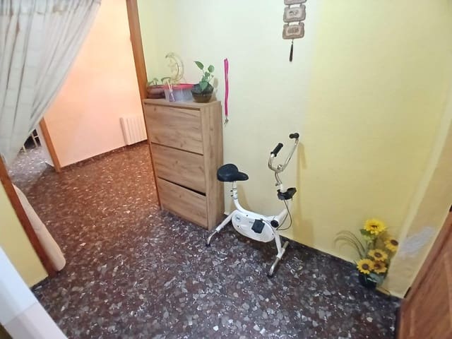 6 bedroom Finca/Country House for sale in Carcaixent with garage - € 92,000 (Ref: 9648077)