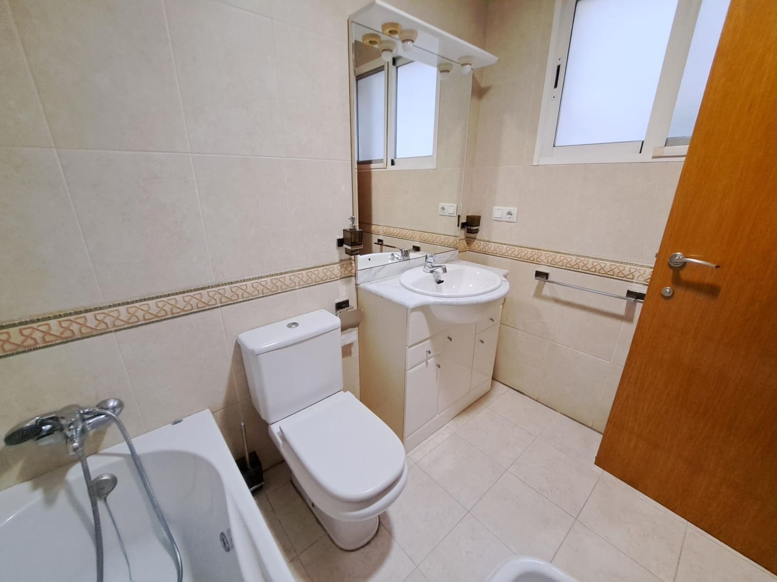 4 camera da letto Villetta a Schiera in vendita in Alzira - 269.000 € (Rif: 9656055)