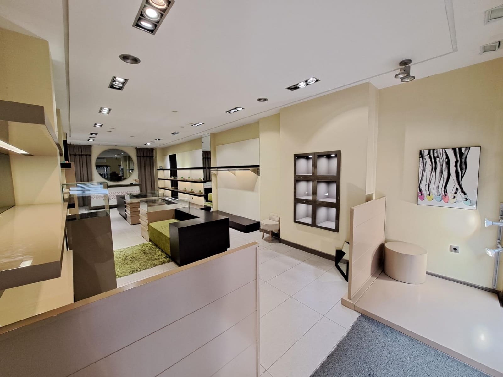 Kommersiell att hyra i Alzira - 1 100 € (Ref: 9661950)