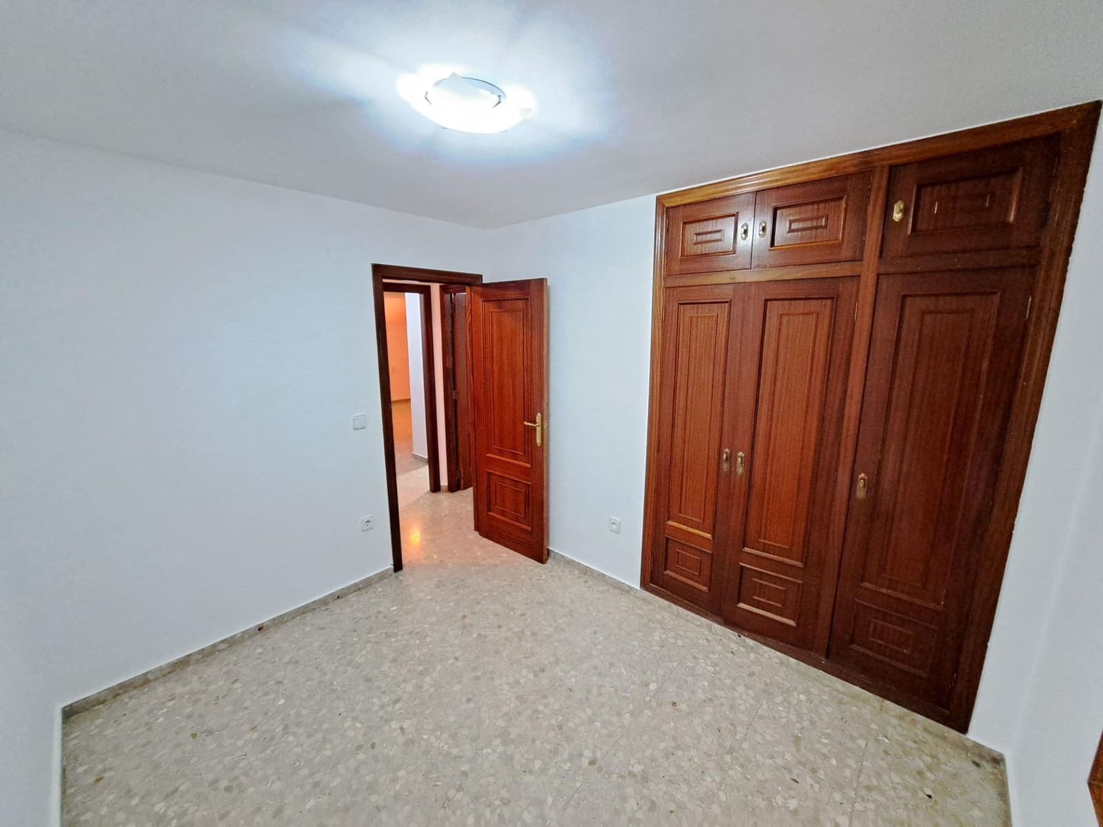 4 Zimmer Wohnung zu verkaufen in Alzira mit Garage - 225.000 € (Ref: 9670605)