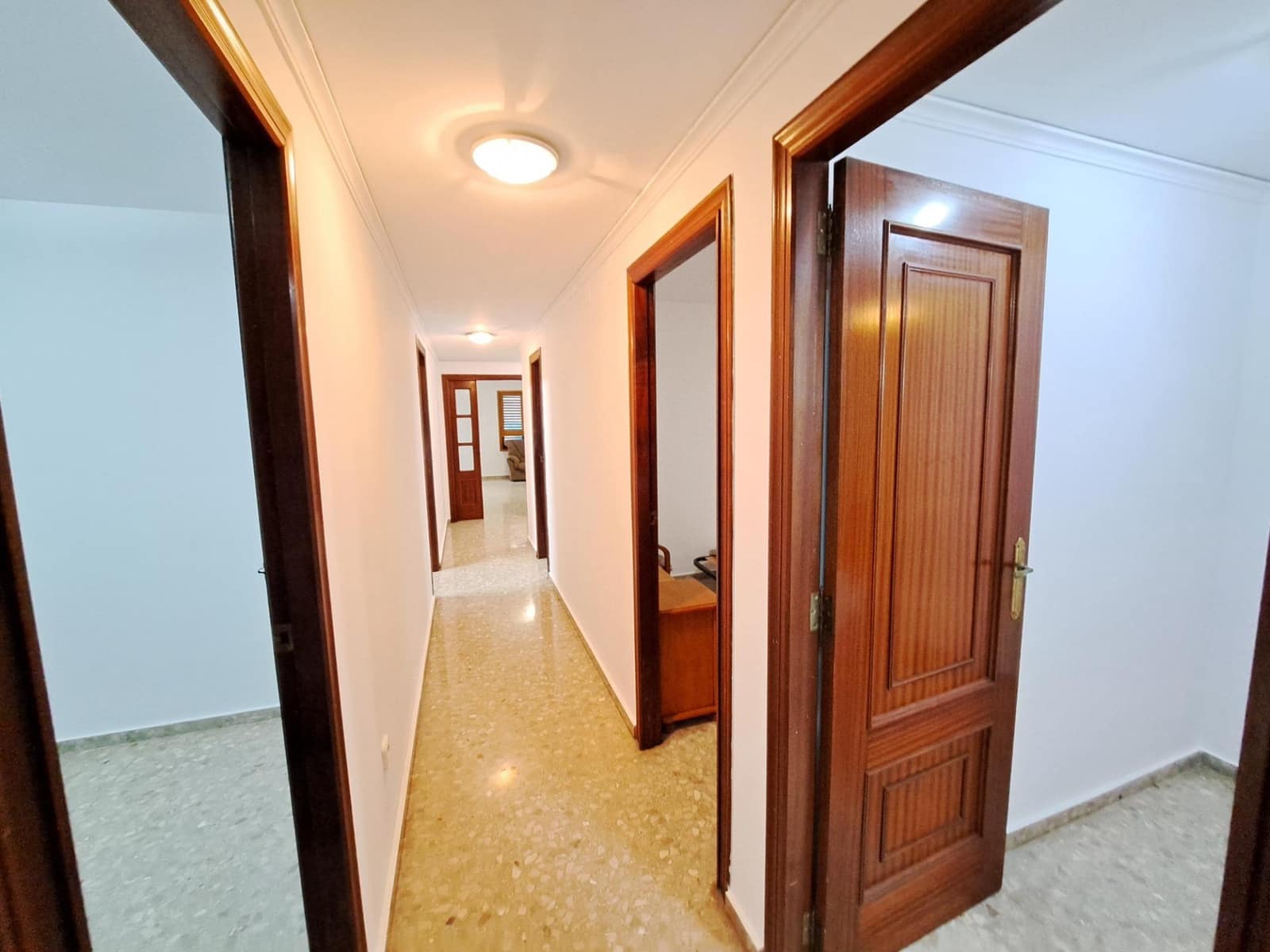 4 Zimmer Wohnung zu verkaufen in Alzira mit Garage - 225.000 € (Ref: 9670605)