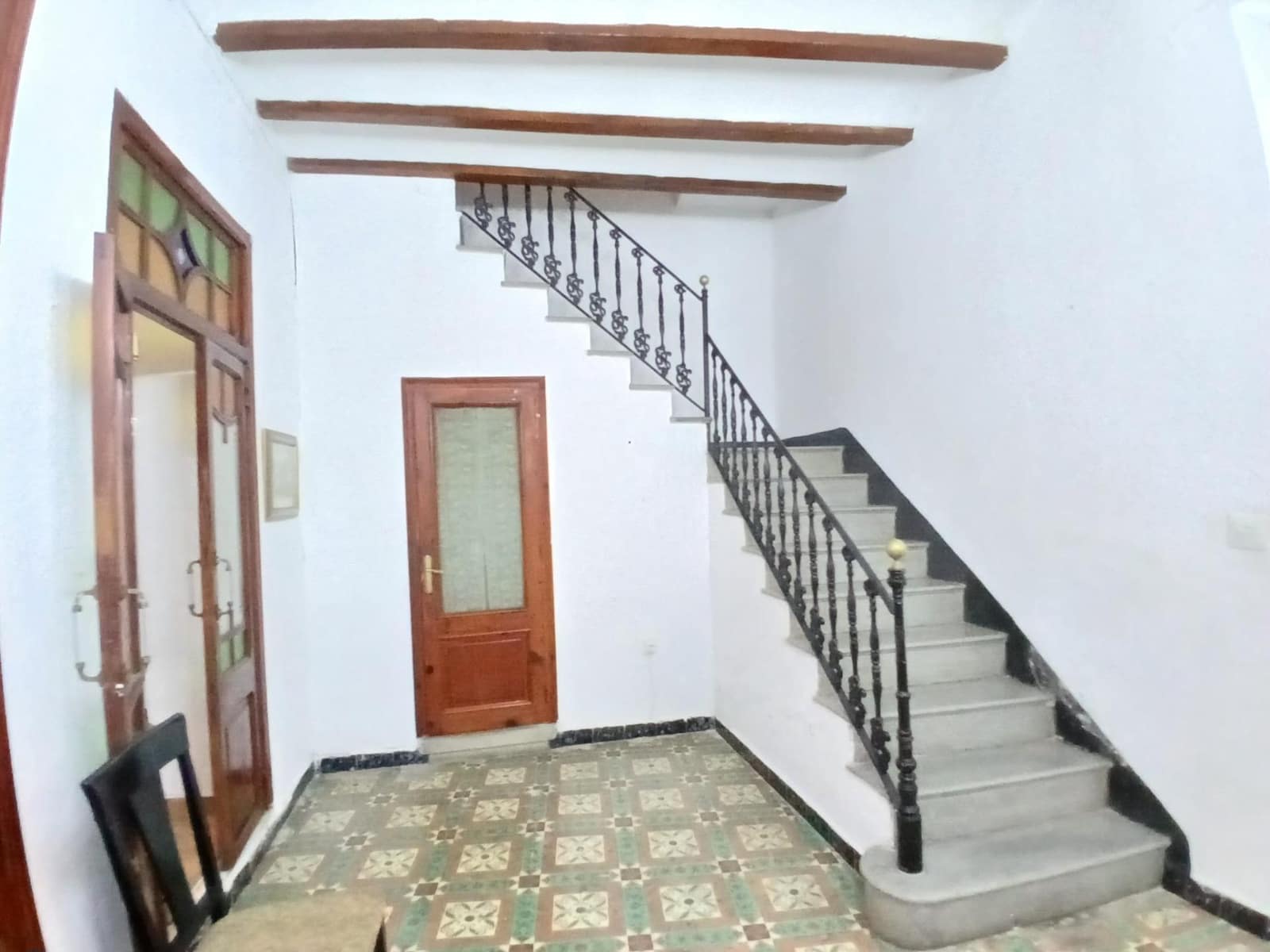 6 bedroom Townhouse for sale in Carcaixent - € 198,000 (Ref: 9670608)