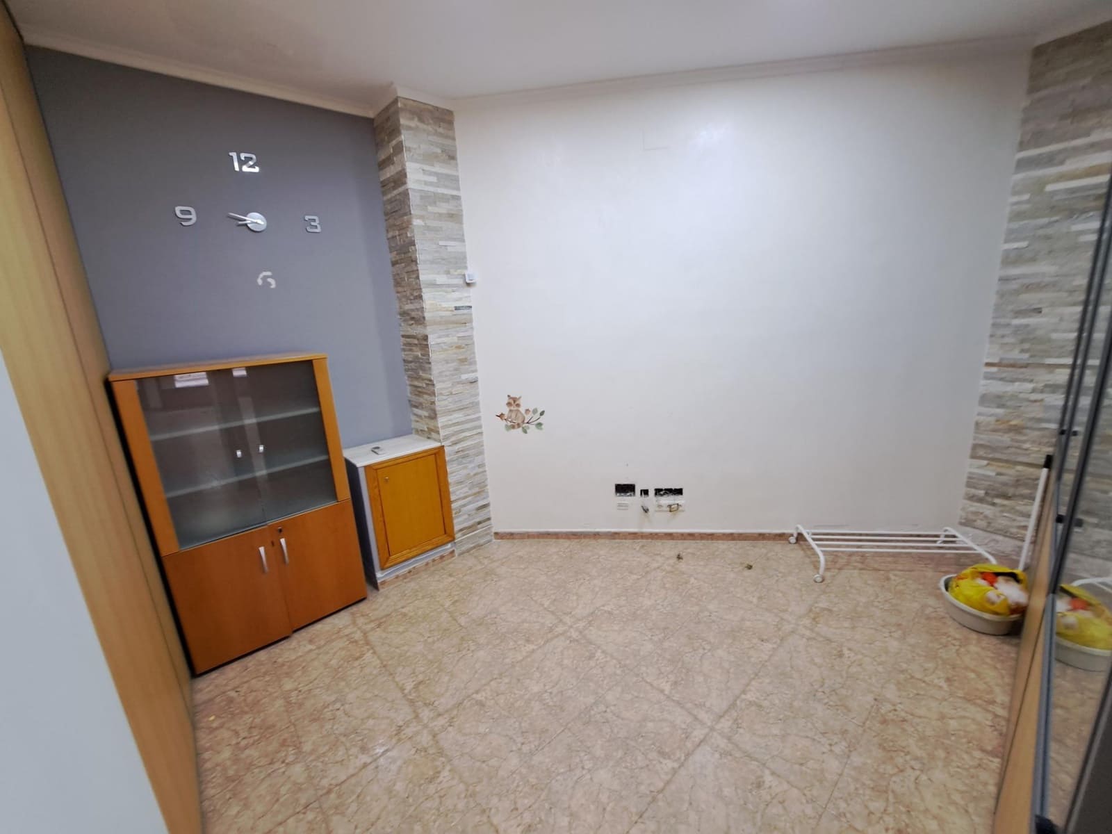 Kaupallinen vuokrattavana paikassa Alzira - 500 € (Ref: 9679825)