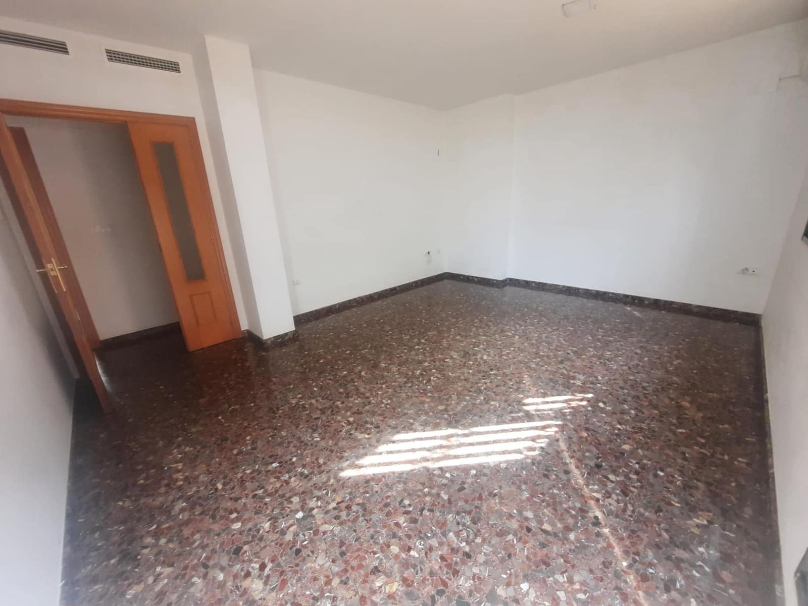 3 slaapkamer Penthouse te koop in Alzira - € 225.000 (Ref: 9690571)