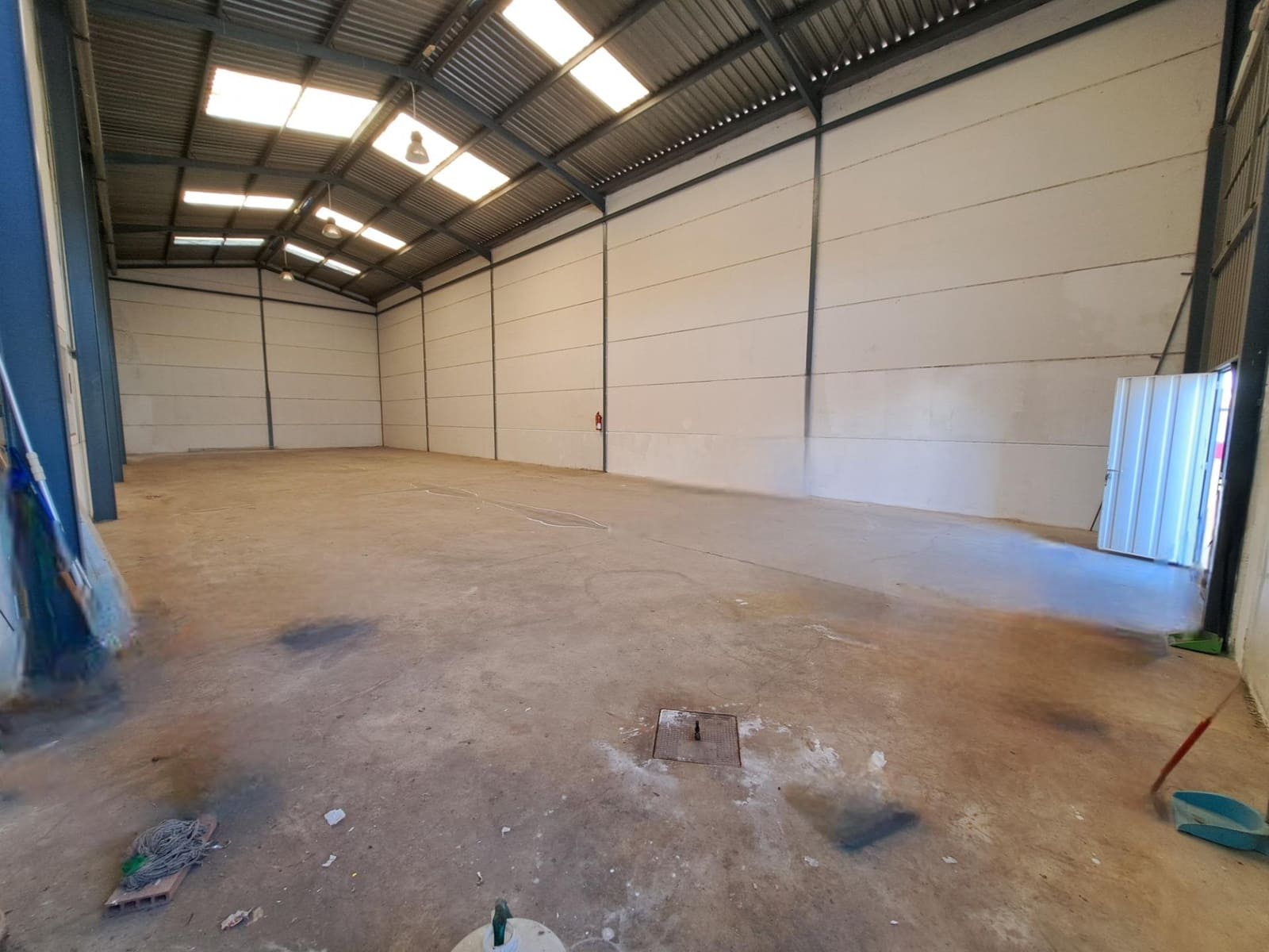 Business for rent in Alzira - € 1,200 (Ref: 9732074)