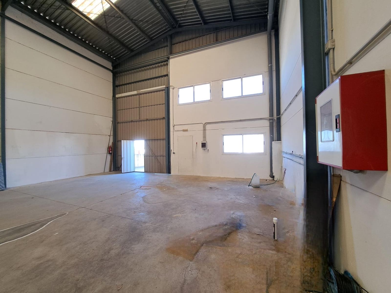 Business for rent in Alzira - € 1,200 (Ref: 9732074)