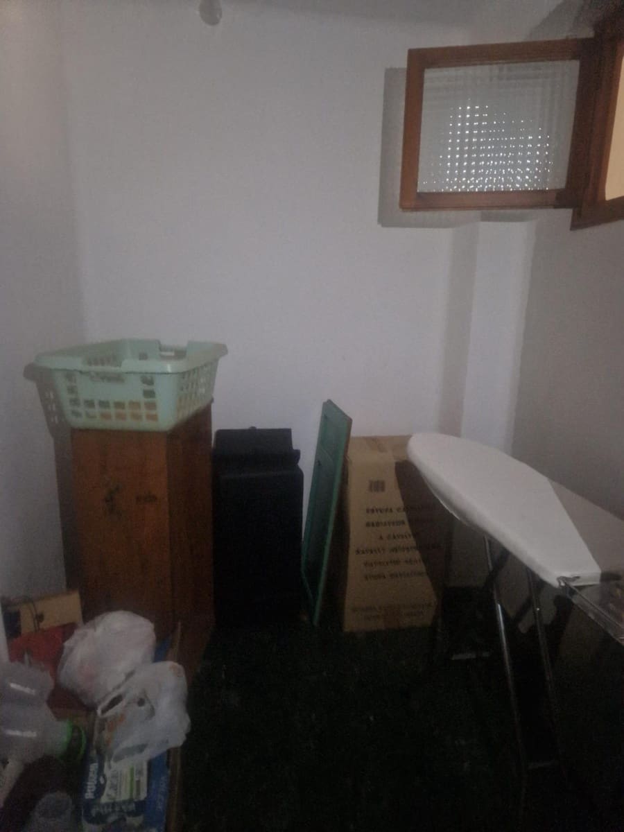 4 bedroom Flat for sale in Alzira - € 120,000 (Ref: 9738532)