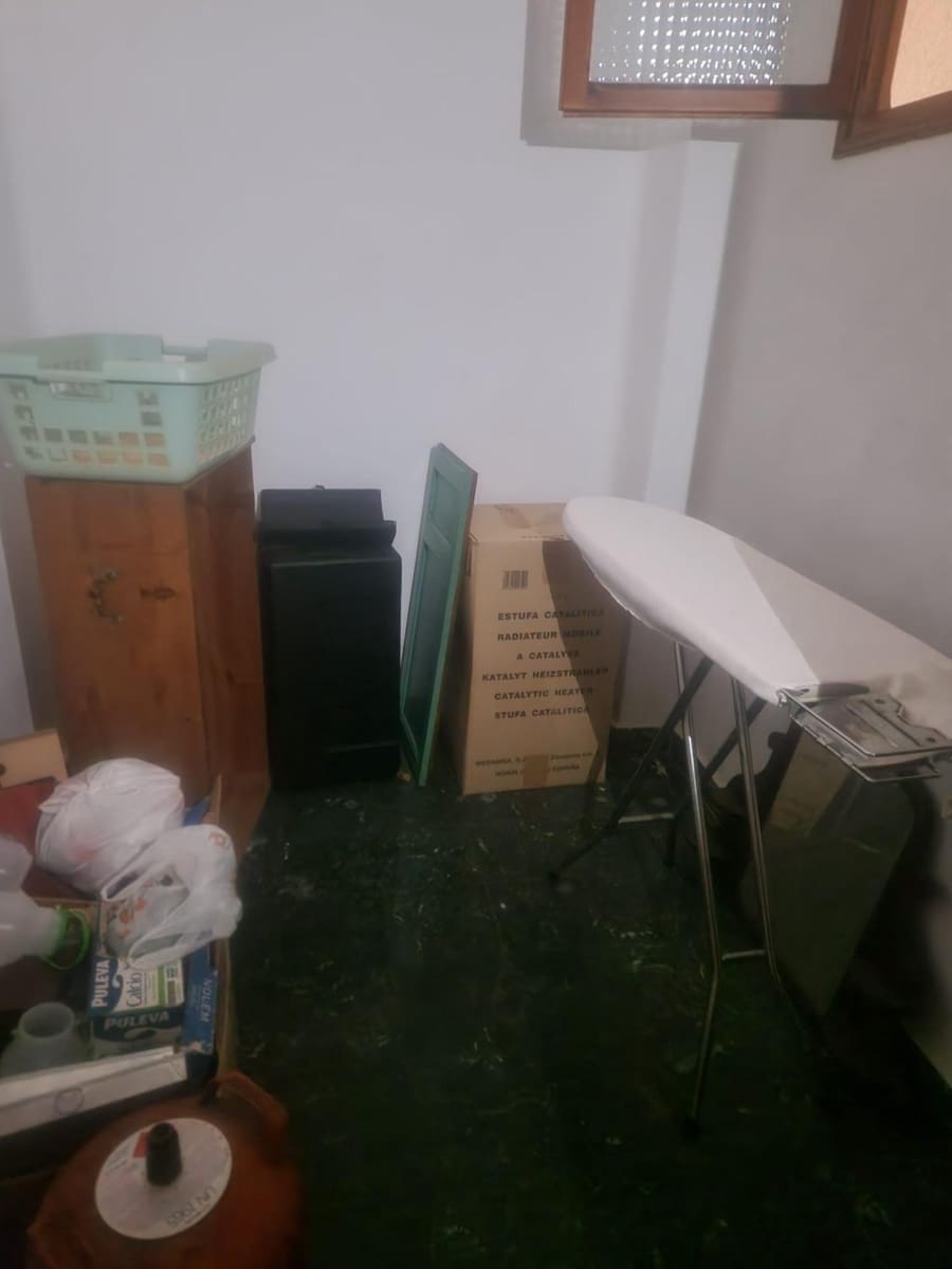 4 bedroom Flat for sale in Alzira - € 120,000 (Ref: 9738532)