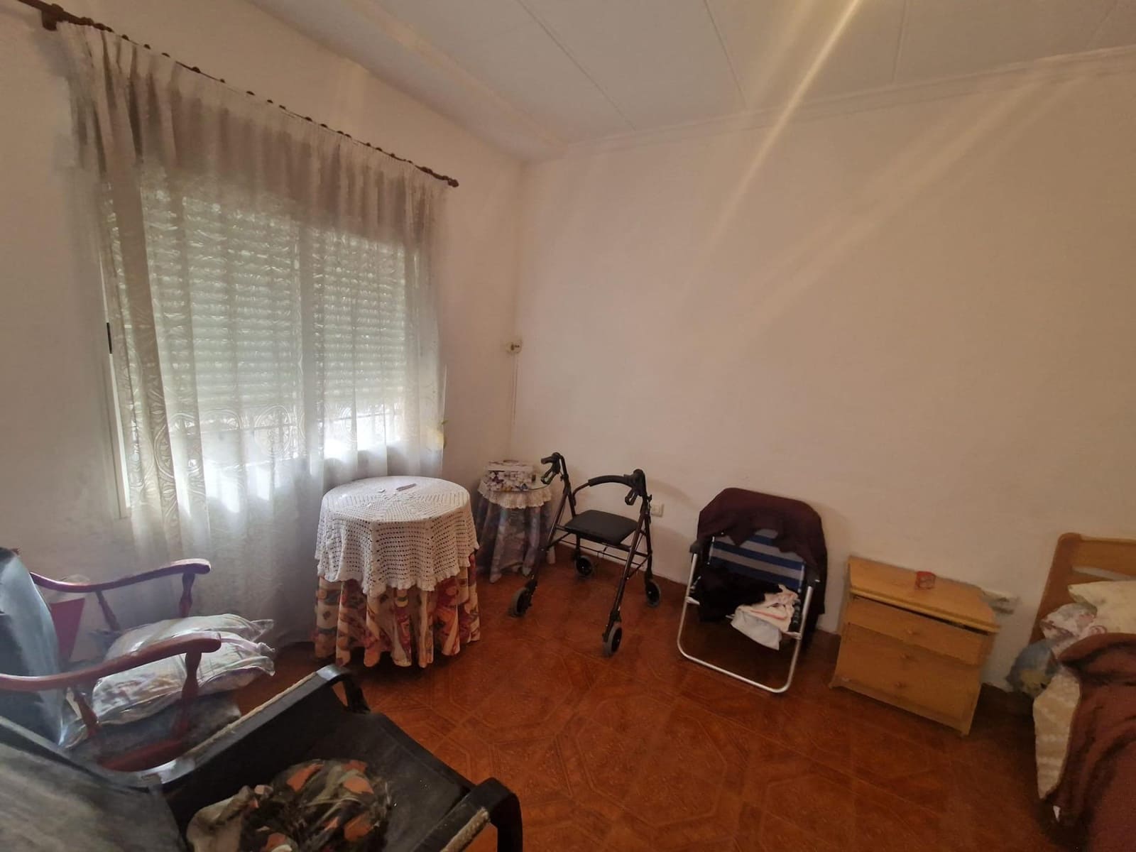 5 bedroom Apartment for sale in Alzira - € 160,000 (Ref: 9738533)