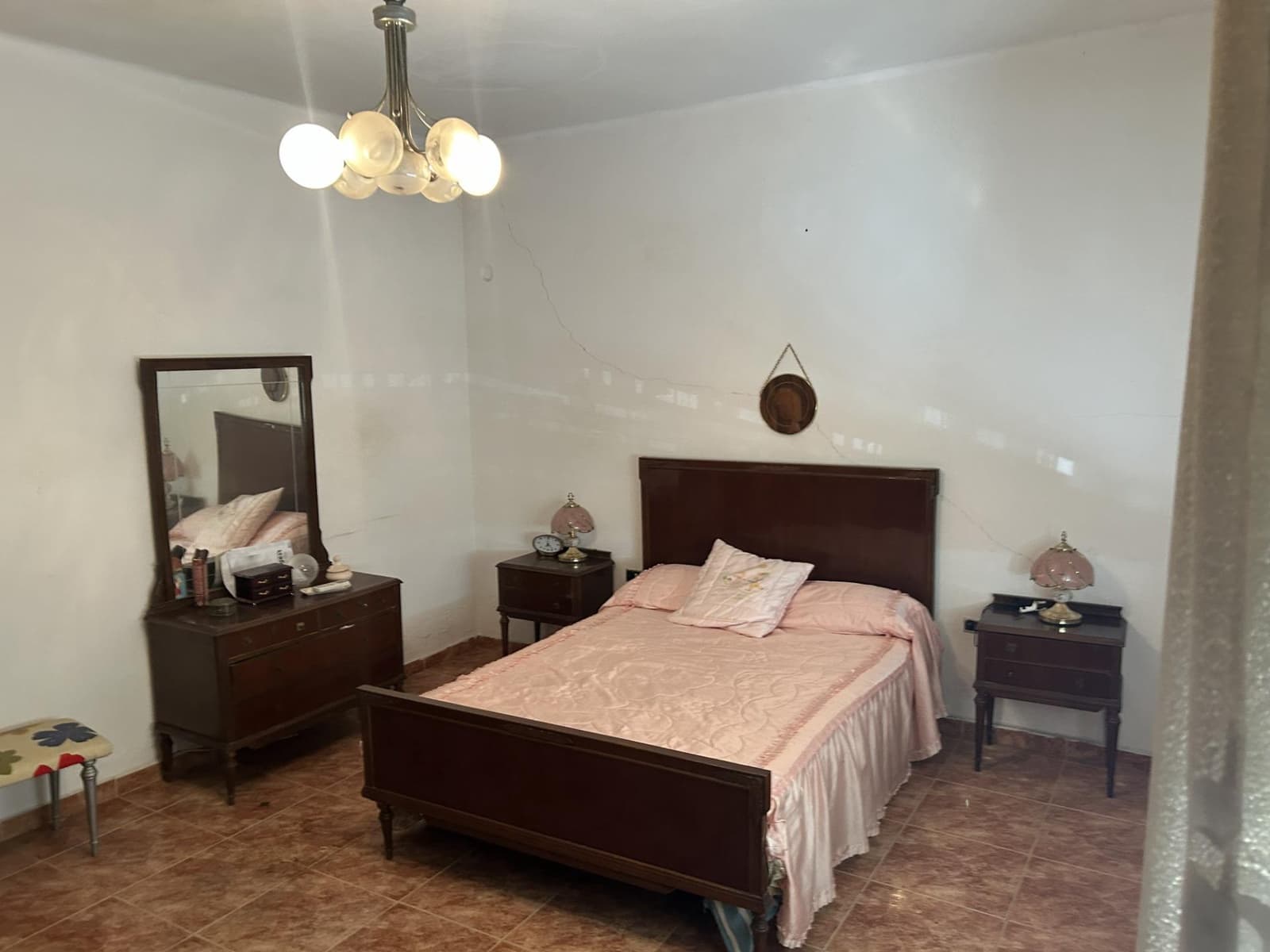 5 bedroom Apartment for sale in Alzira - € 160,000 (Ref: 9738533)