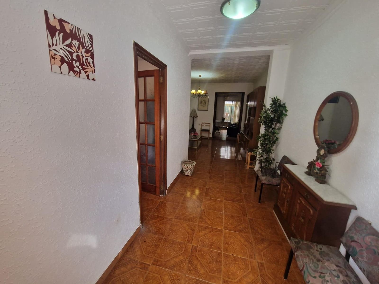 5 bedroom Apartment for sale in Alzira - € 160,000 (Ref: 9738533)