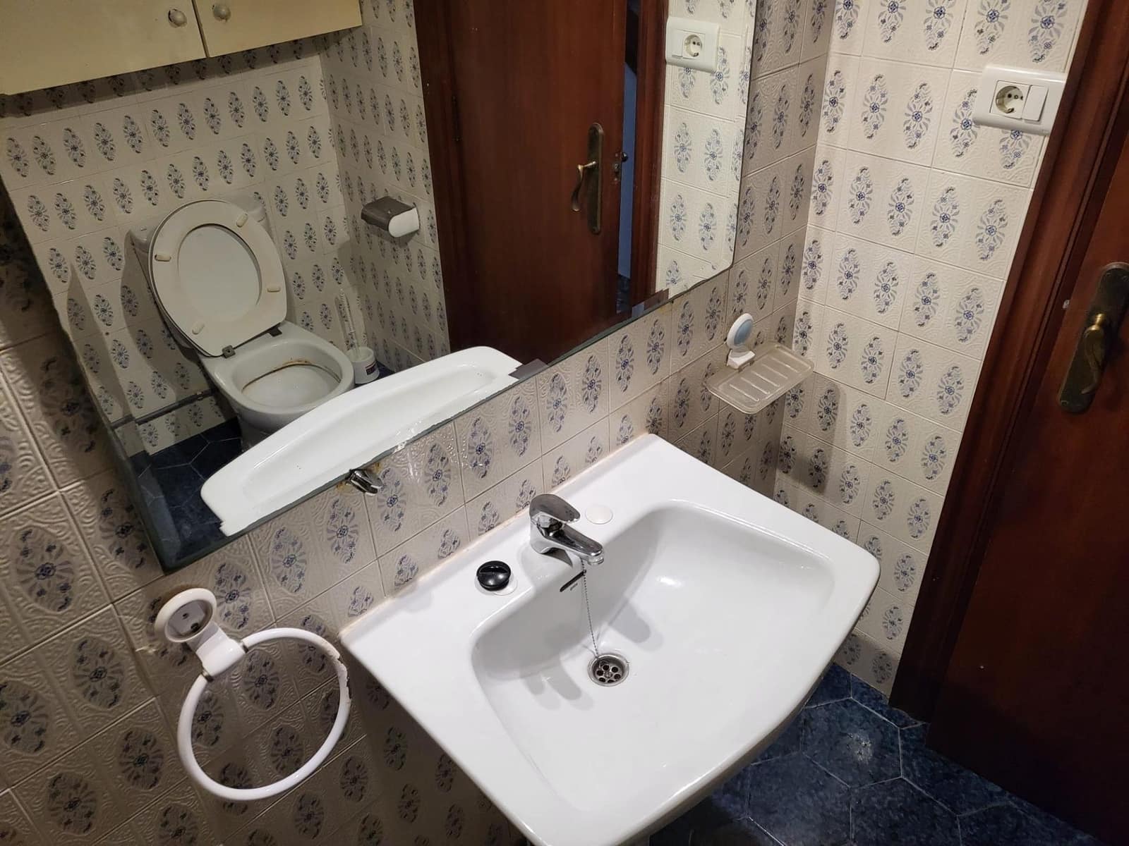 5 bedroom Apartment for sale in Alzira with garage - € 155,000 (Ref: 9738534)