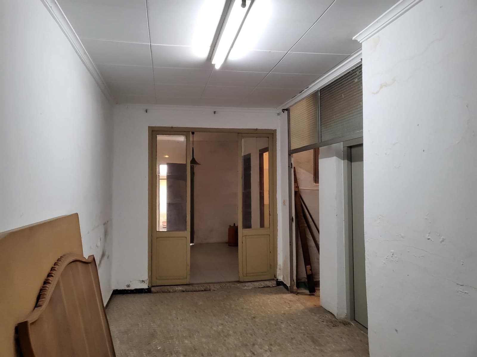 5 bedroom Apartment for sale in Alzira with garage - € 155,000 (Ref: 9738534)