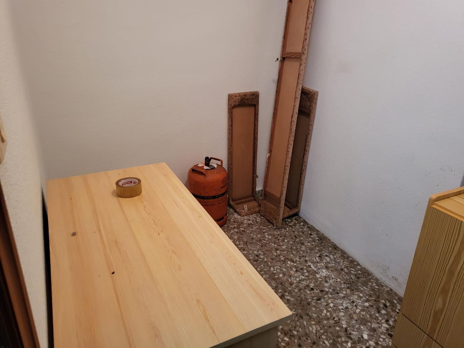 5 bedroom Apartment for sale in Alzira with garage - € 155,000 (Ref: 9738534)