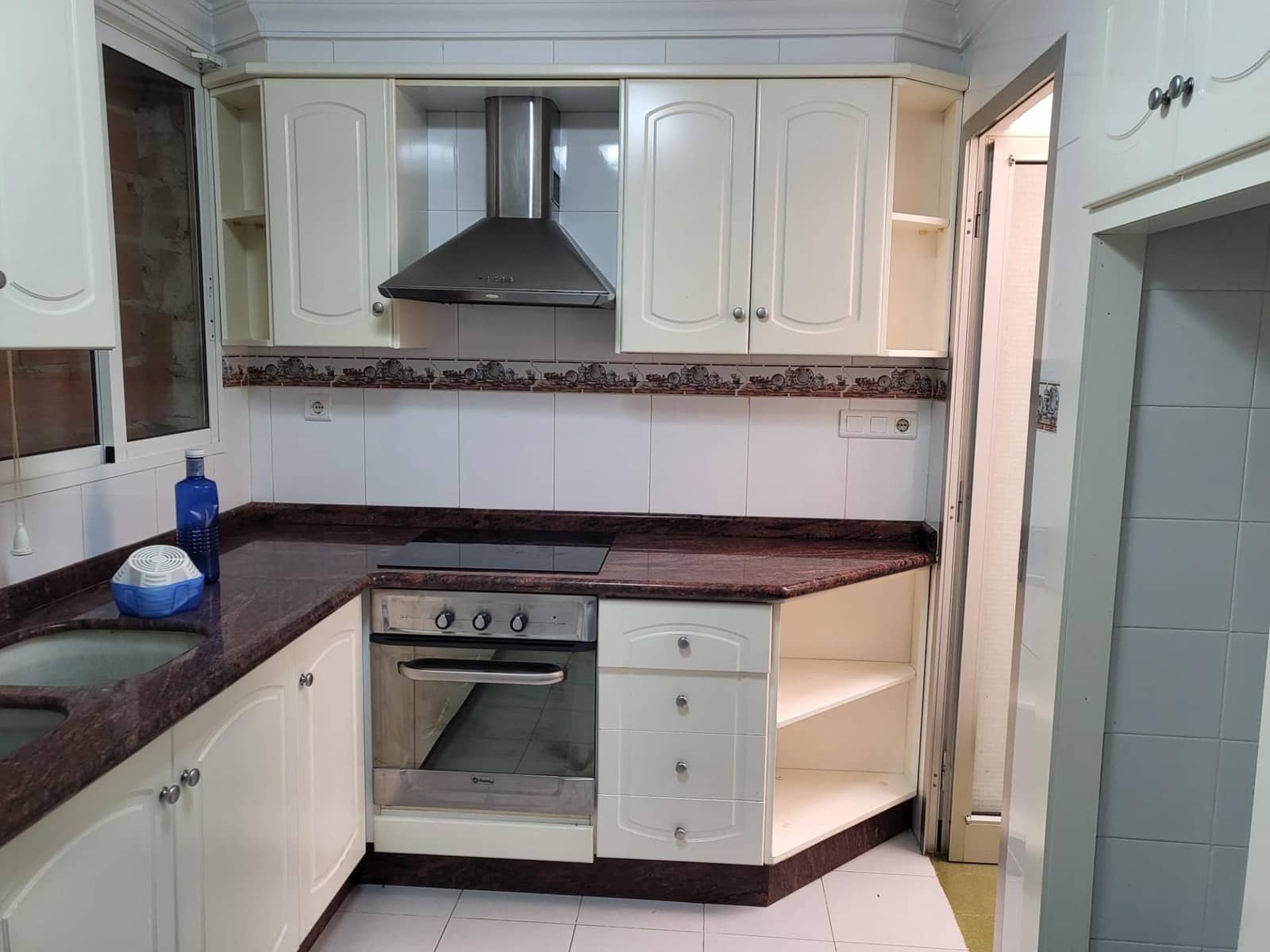 5 bedroom Apartment for sale in Alzira with garage - € 155,000 (Ref: 9738534)