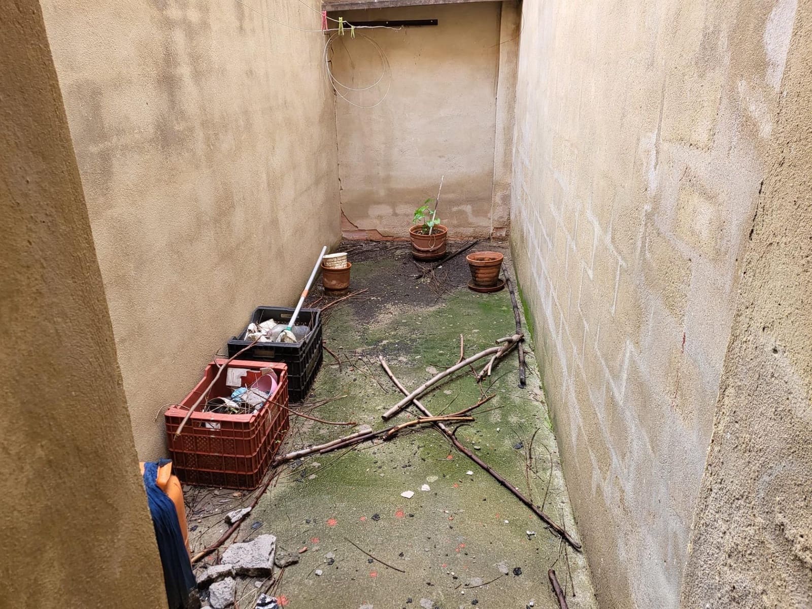 5 bedroom Apartment for sale in Alzira with garage - € 155,000 (Ref: 9738534)