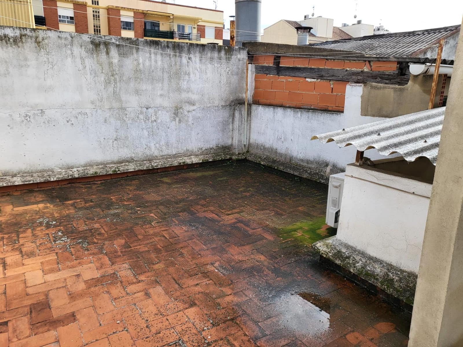 5 bedroom Apartment for sale in Alzira with garage - € 155,000 (Ref: 9738534)