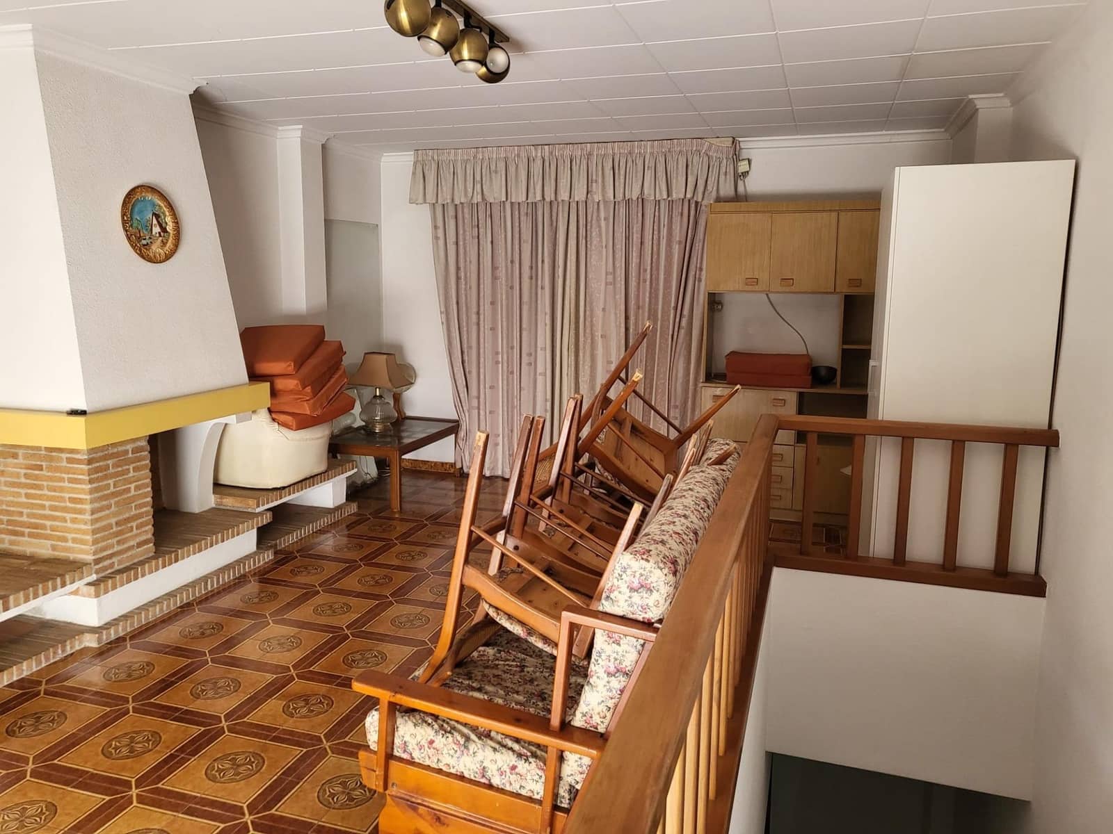 5 bedroom Apartment for sale in Alzira with garage - € 155,000 (Ref: 9738534)