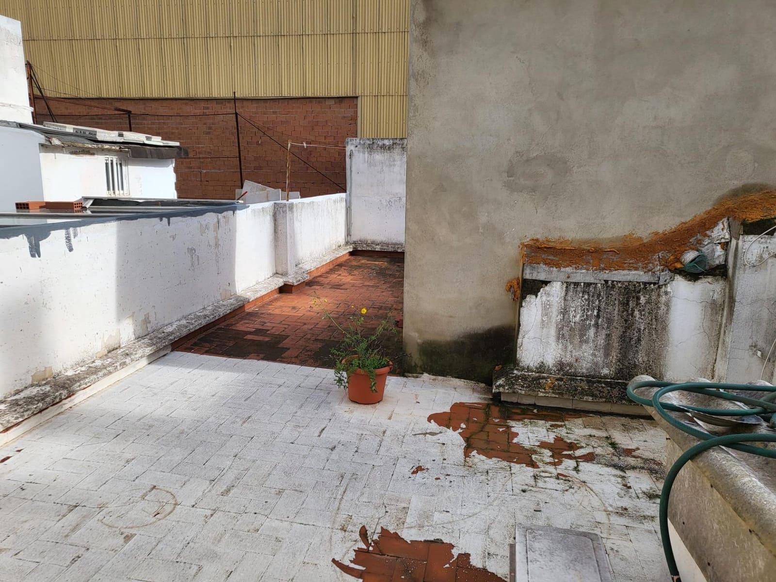 5 bedroom Apartment for sale in Alzira with garage - € 155,000 (Ref: 9738534)