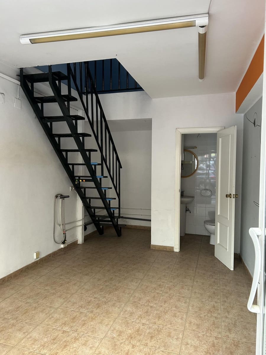 Commercial for sale in Alzira - € 50,000 (Ref: 9741716)