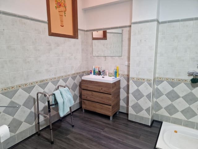 6 Zimmer Reihenhaus zu verkaufen in Rafelguaraf mit Garage - 160.000 € (Ref: 9741717)