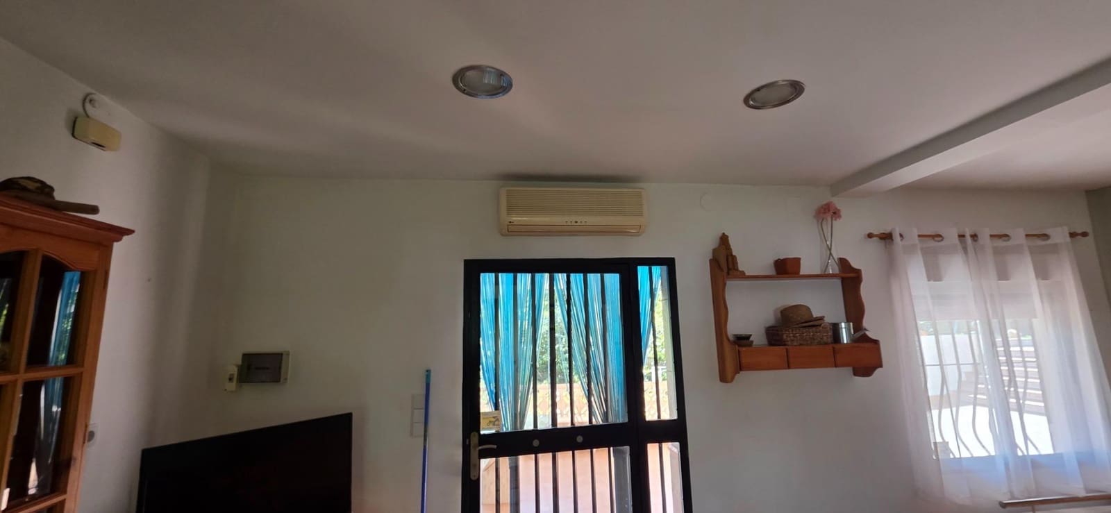 3 chambre Villa/Maison à vendre à Alzira avec piscine - 240 000 € (Ref: 9788373)